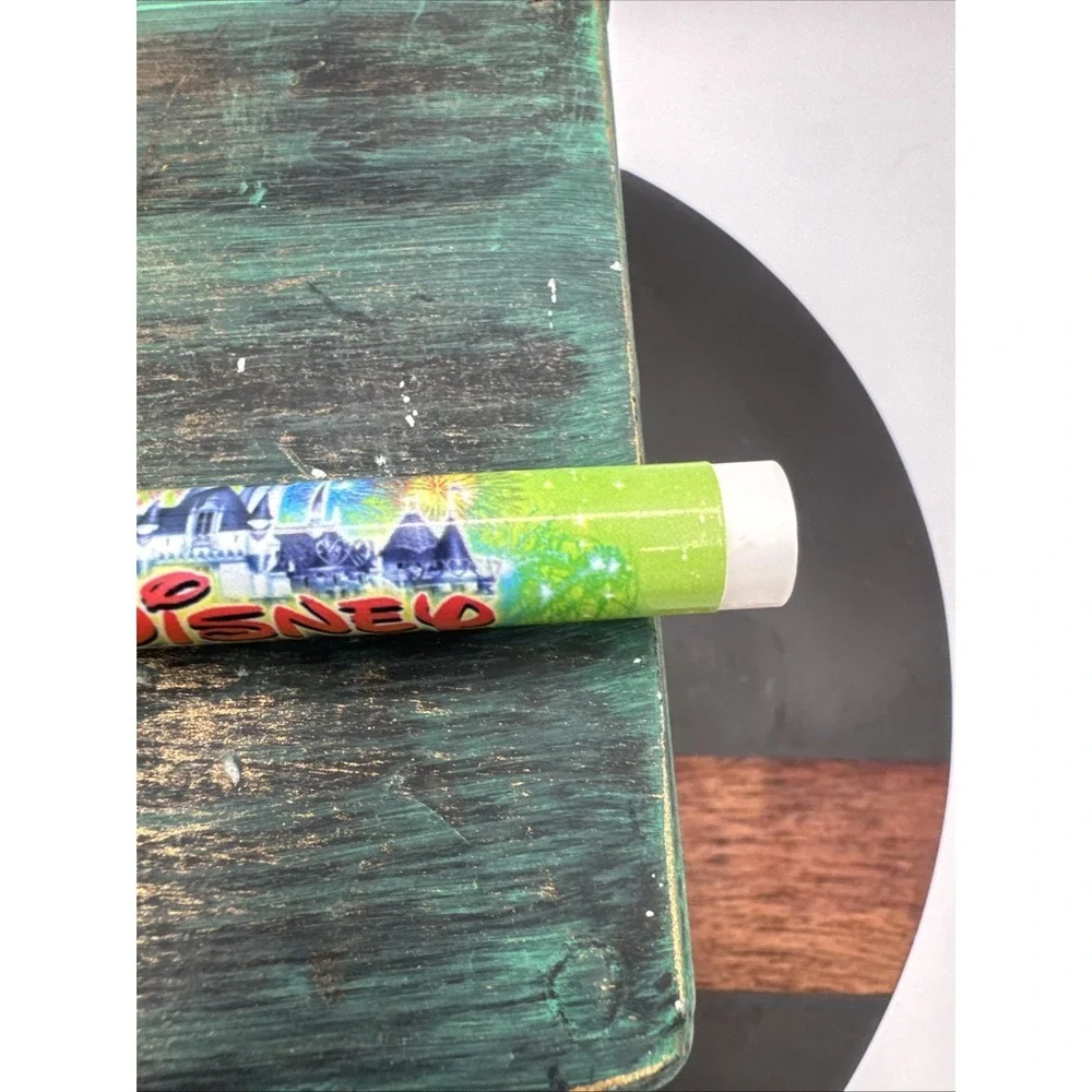 RARE 2012 Mickey Mouse Daffy Duck Disney Pen  Castle Green Tested EUC HTF